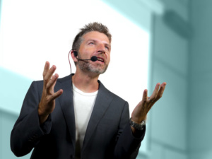 how to write a speaker bio